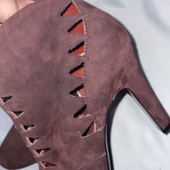 Aerin Stenet Bootie Maroon Suede Leather Cut Out Heeled Bootie size 8 - Picture 10 of 14